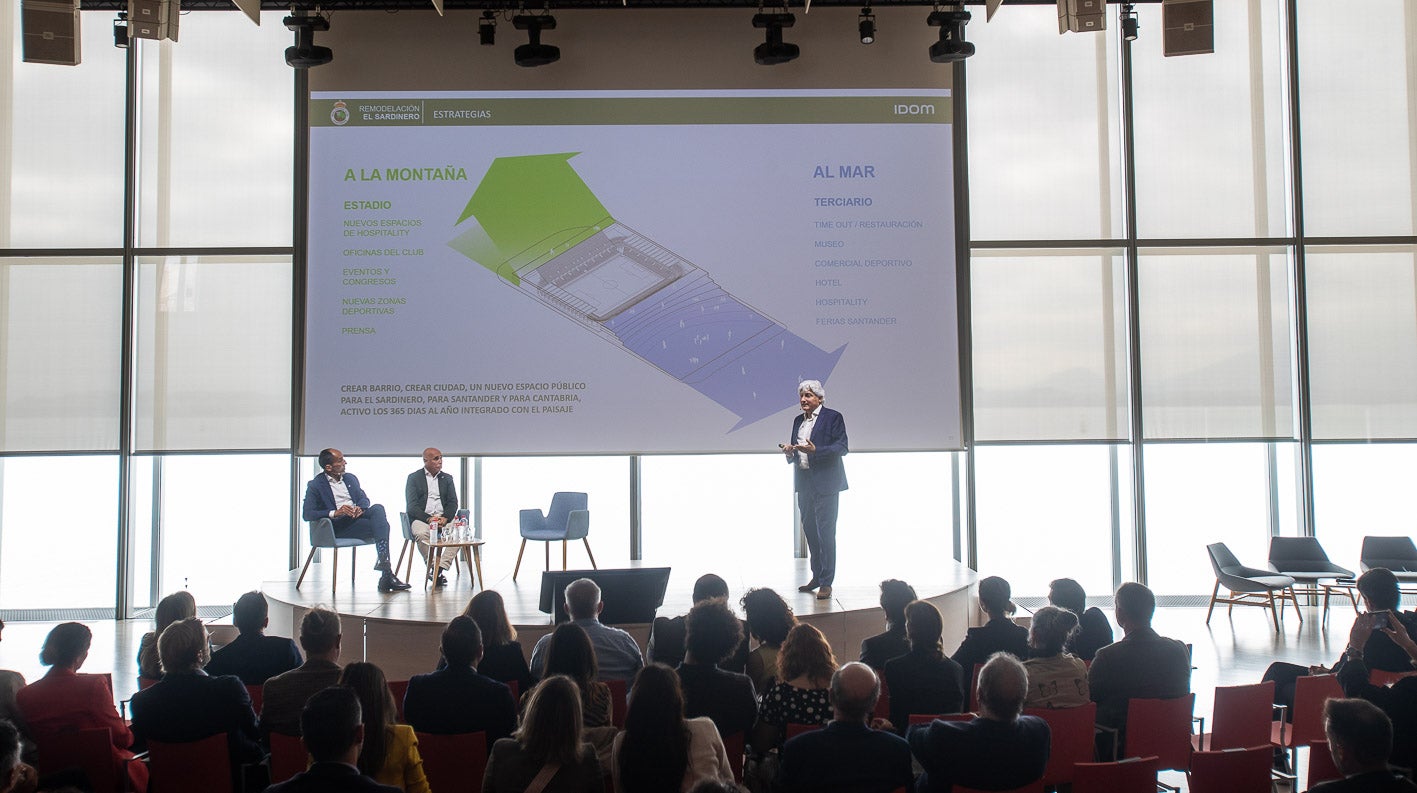 Azcárate explica el proyecto,