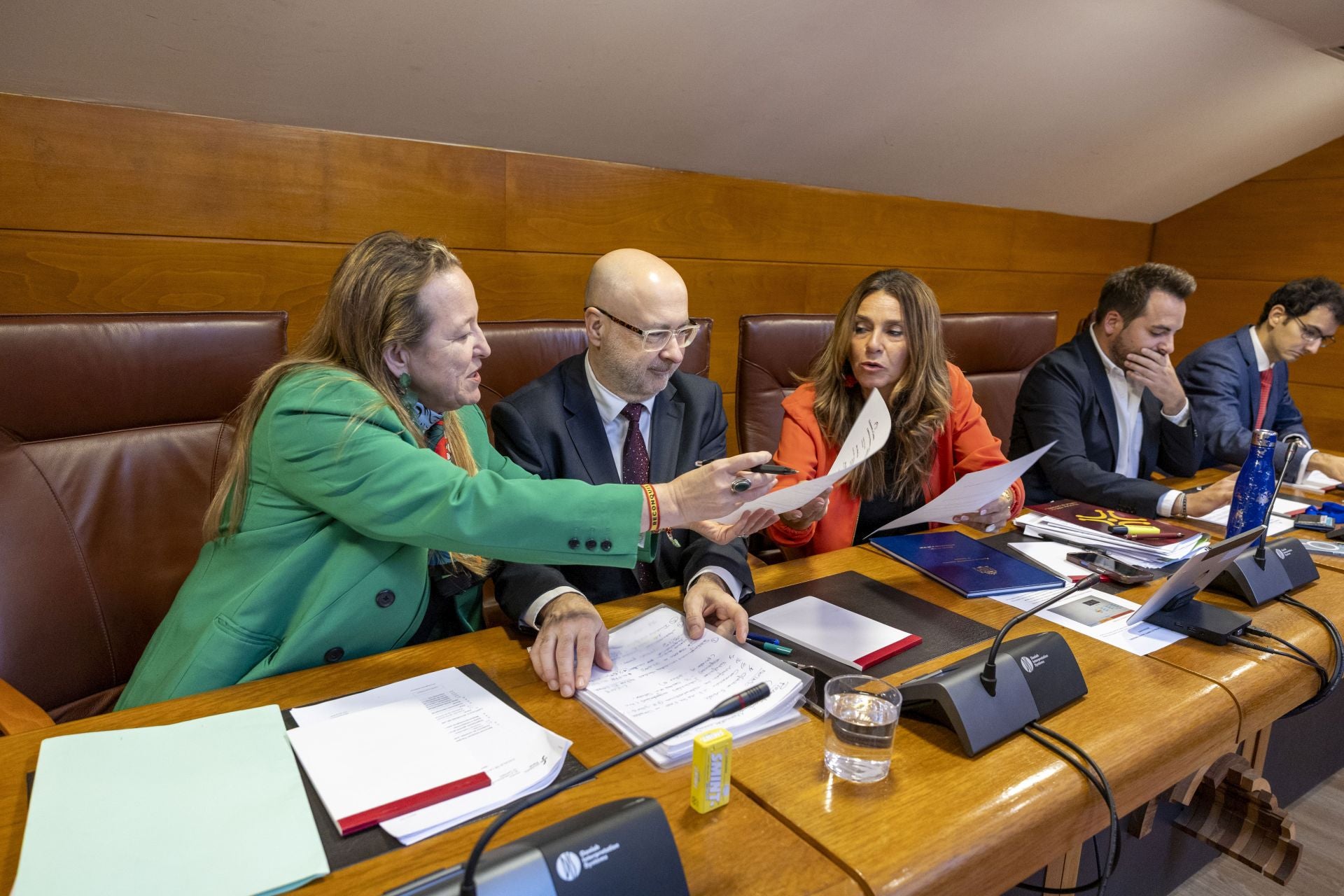 Imagen principal - El fiscal superior defiende el pacto del 'caso Obras Públicas': «Se podían haber pedido más años de cárcel, pero ¿se habrían obtenido en un juicio?»