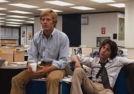 Robert Redford y Dustin Hoffman en una secuencia de 'Todos los hombres del presidente'.