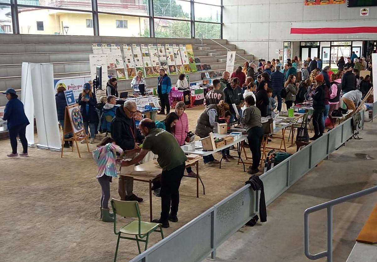 Asistentes a la primera edición de la feria, el año pasado.