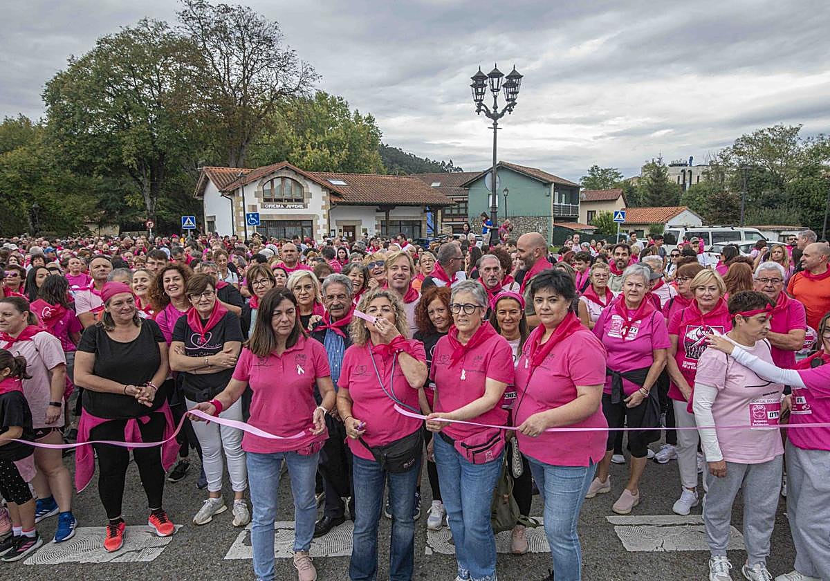 Entre los asistentes, el expresidente de Cantabria Miguel Ángel Revilla.