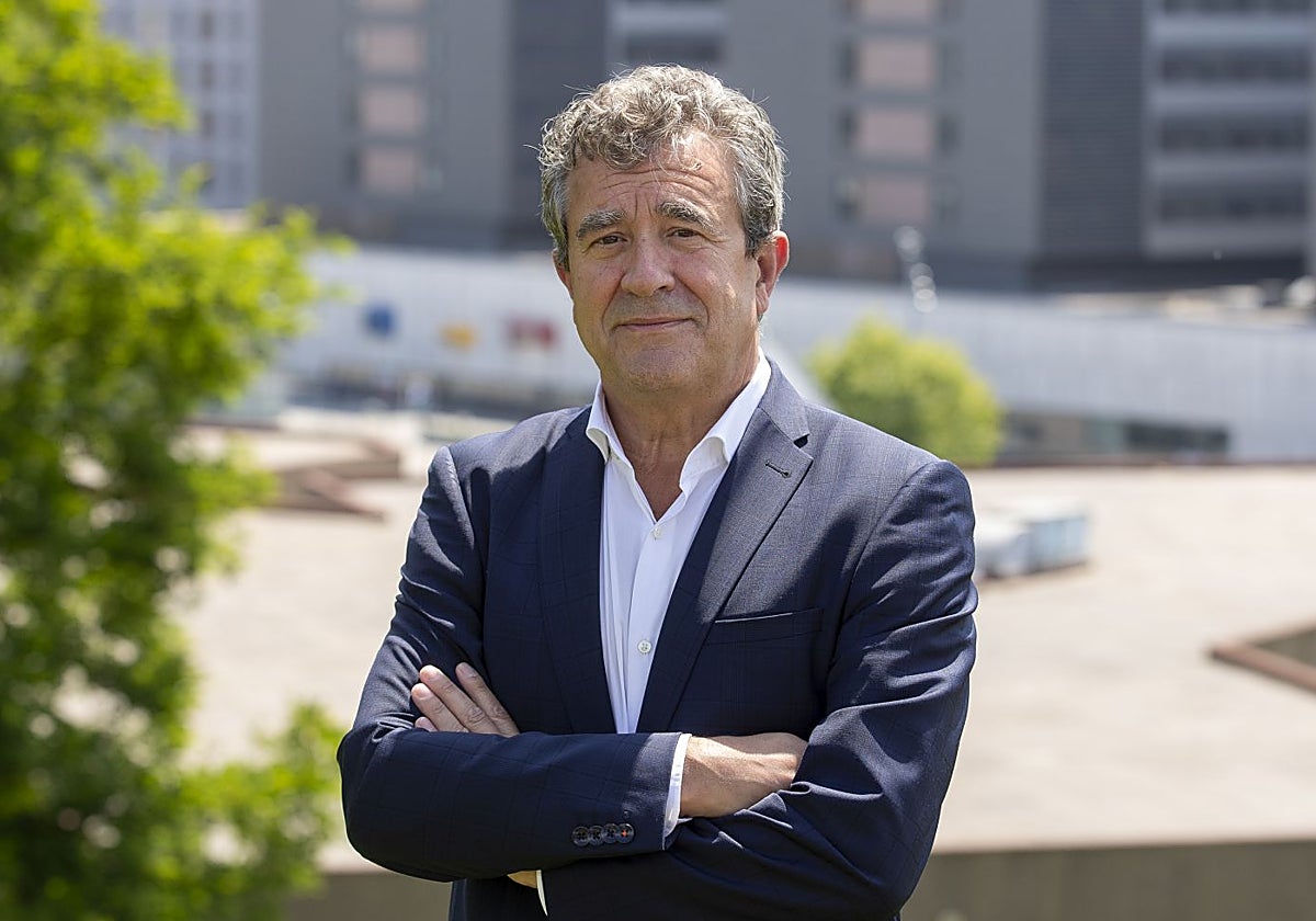 El hepatólogo Javier Crespo dirigirá el proyecto Cohorte Cantabria.