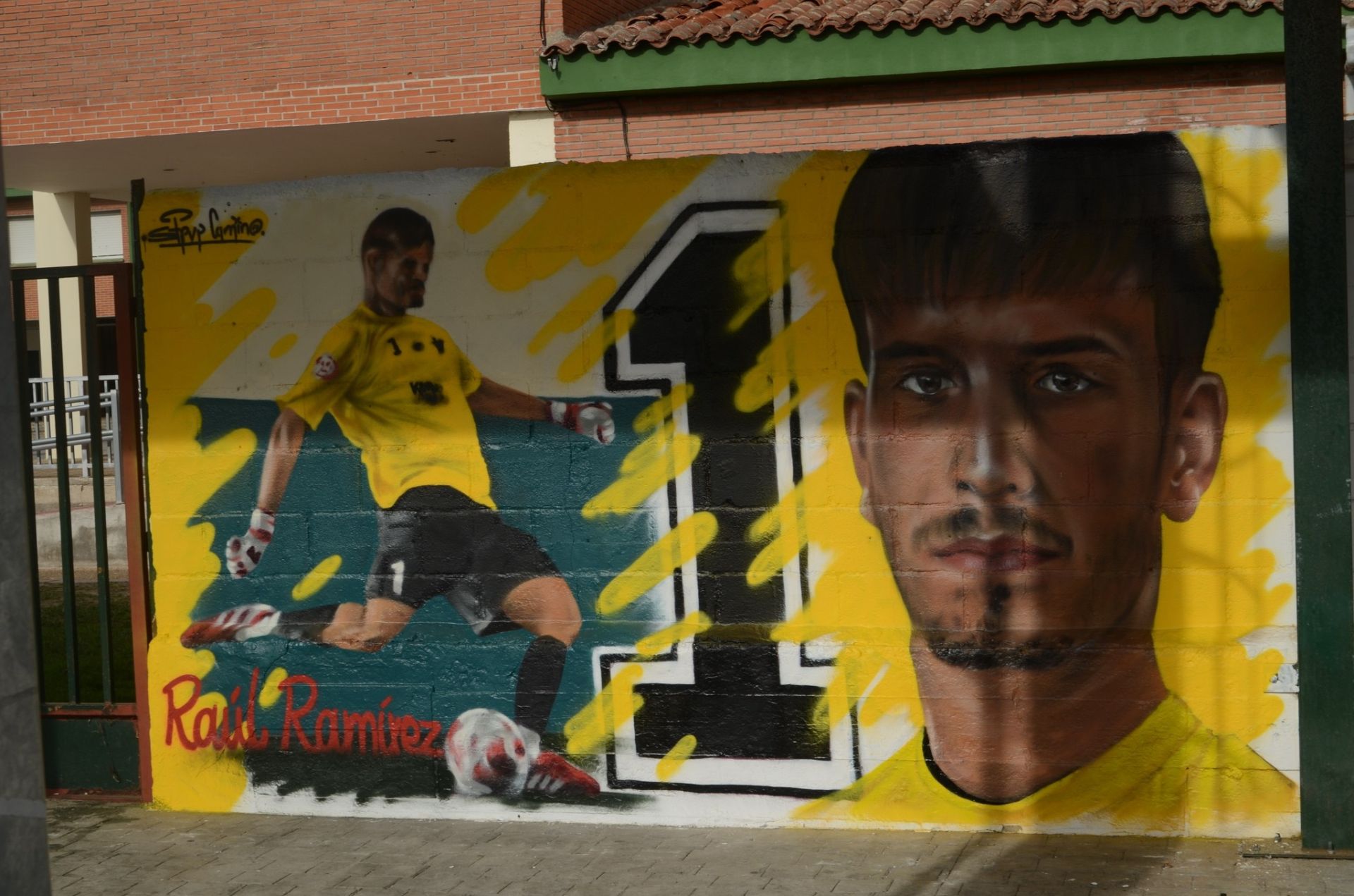 Un mural recordará por siempre en el campo colindrés a Raúl Ramírez.