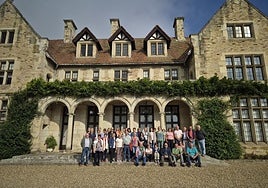 Vecinos de Campoo e Iguña se asombraron del gran Palacio de los Hornillos.