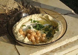 Los garbanzos son el ingrediente principal del hummus tradicional.
