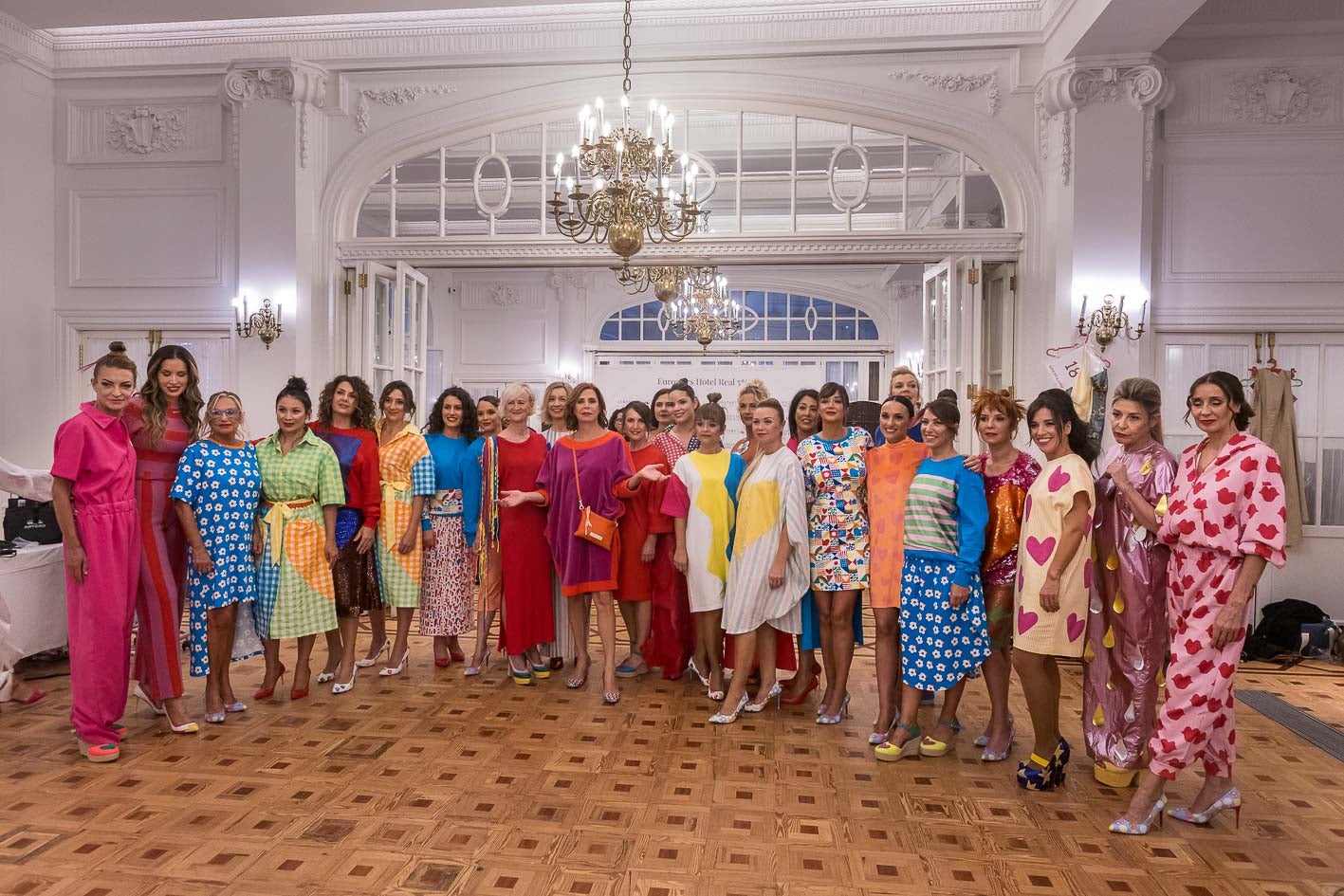 Todas las mujeres que han desfilado para Ágatha Ruiz de la Prada en la Gala Contra el Cáncer de Mama.