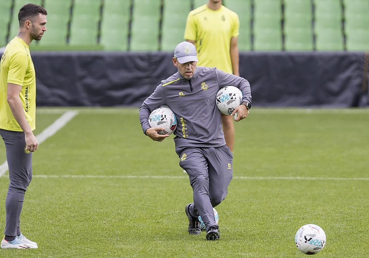 José Alberto, durante la sesión del miércoles en los Campos de Sport.