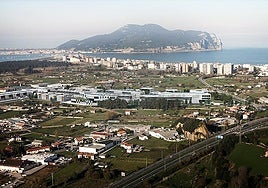 Terrenos de la zona de La Pesquera sobre los que se prevé actuar tras el desarrollo del PSIR de Laredo.