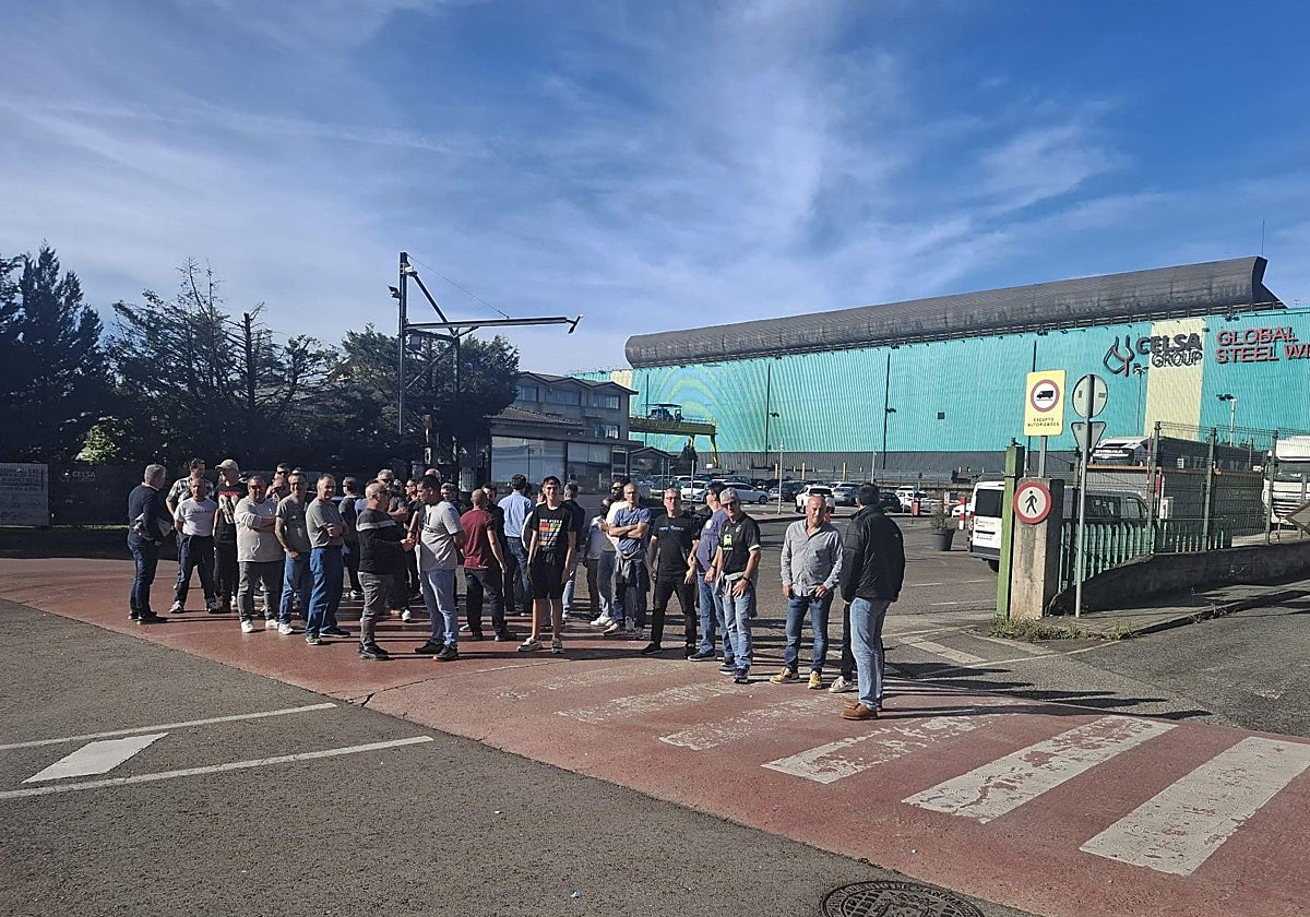 Segunda jornada de huelga de los trabajadores de Tycsa, junto a GSW, en Nueva Montaña.