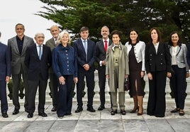 Foto de familia, ayer en Santander, de los representantes institucionales y de entidades privadas que configuran el Patronato.