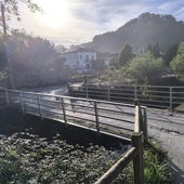 Actual puente sobre el arroyo Sámano.