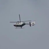 Espectacular despliegue de la Guardia Civil en el polígono de Parayas para escoltar un convoy de armas