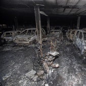 Vehiculos afectados por el incendio en el garaje parking subterráneo del edificio de El Alisal.