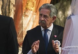 Miguel Ángel Revilla durante la escena en la que participa en la película.