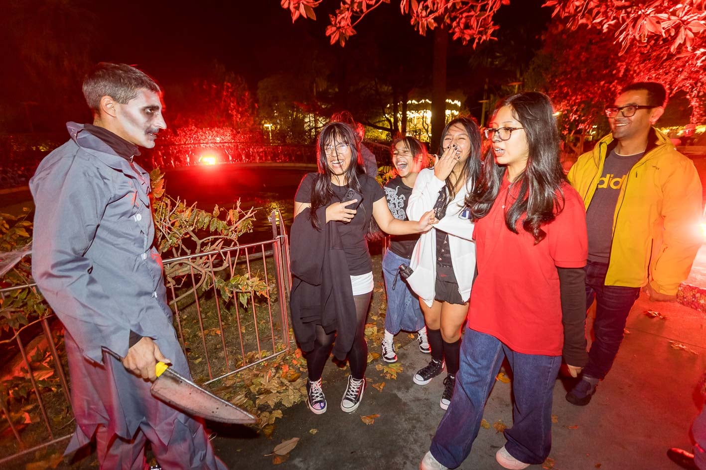 Los Jardines de Pereda se convirtieron en un paseje del terror.