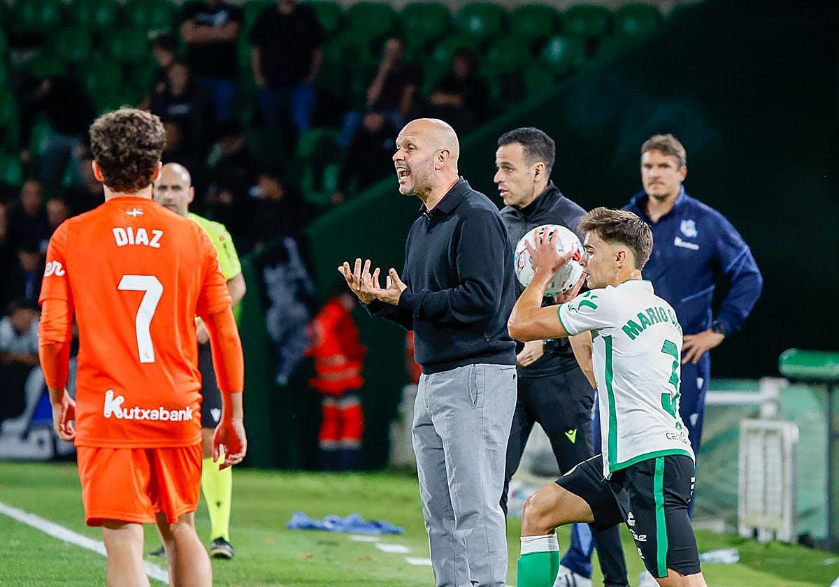 José Alberto, durante el partido de este viernes en Los Campos de Sport.
