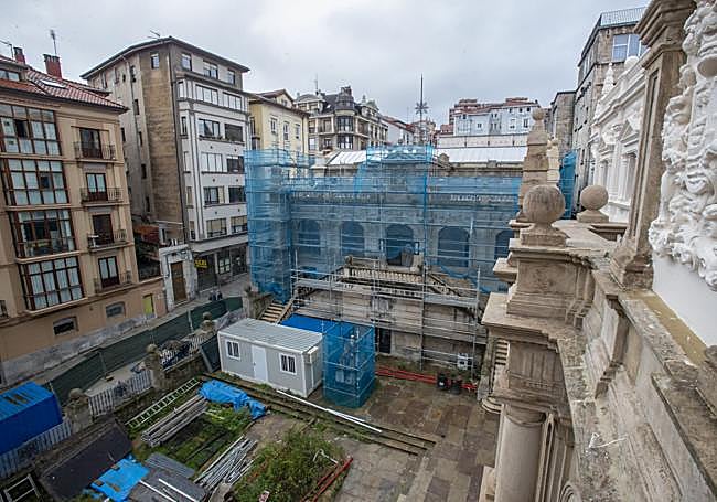 Esta imagen de andamios está fechada hace ahora dos años.