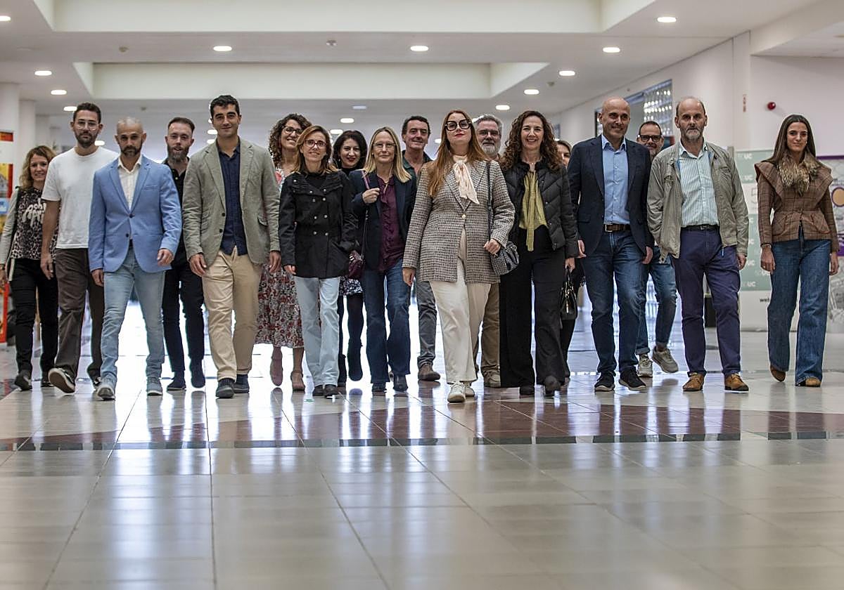 Alumnado y profesorado del posgrado en Gestión y Dirección de Servicios que se imparte en la Universidad de Cantabria en alianza con la Consejería de Salud.