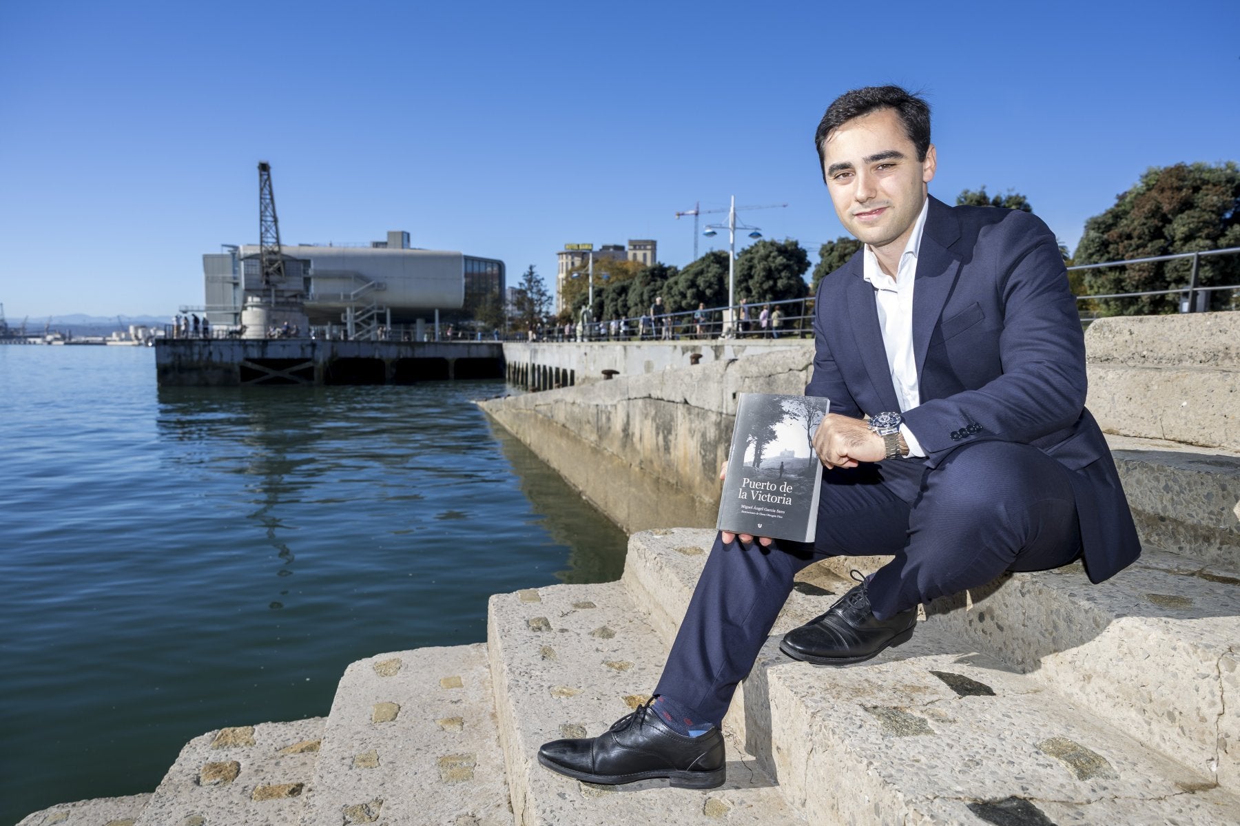 Miguel Ángel García Saro presenta esta tarde su libro de relatos inspirados en su ciudad.