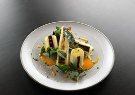 Puerros asados, un entrante saludable y tendencia gastronómica absoluta.