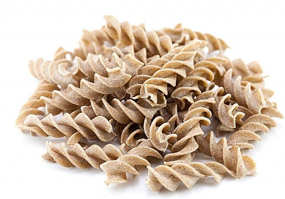 Espirales de pasta elaborados con harina de grillo en Tailandia.