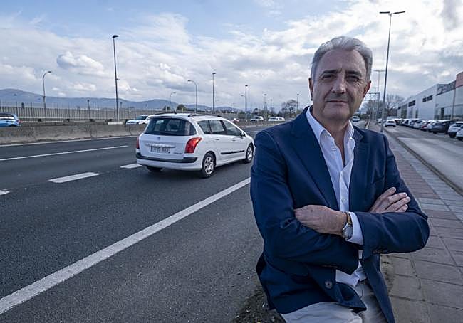 Diego Cagigal es el portavoz de los usuarios de la Ciudad del Transporte de Santander.