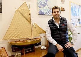 José Javier Fernández, CEO de Froxá, esta semana en su despacho en el centro actual de Santiago de Cartes.