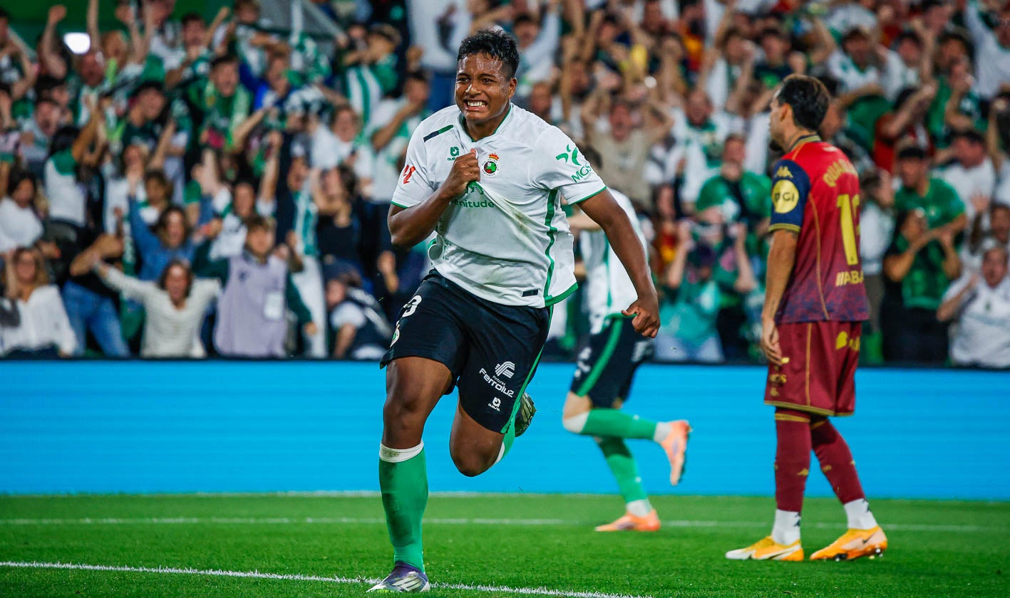 Jeremy celebra un tanto esta temporada.