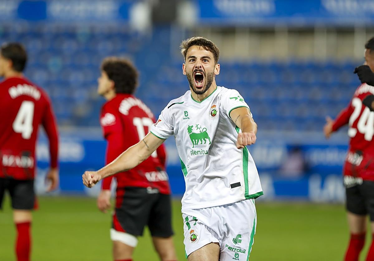 Andrés Martín celebra un gol esta temporada ante el Mirandés.