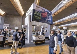 El Palacio de Exposicones de Santander acoge la primera feria profesional de hostelería de Cantabria.