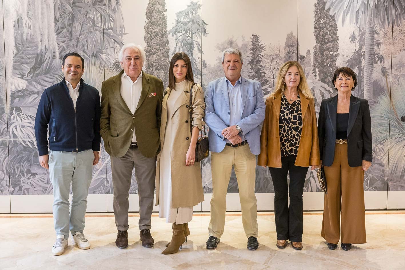 Agustín Echevarria Aro, Manuel Antuñano, Paloma Antuñano, Joaquín Cavero, María Luisa Sanjuan y Rosa Inés García.