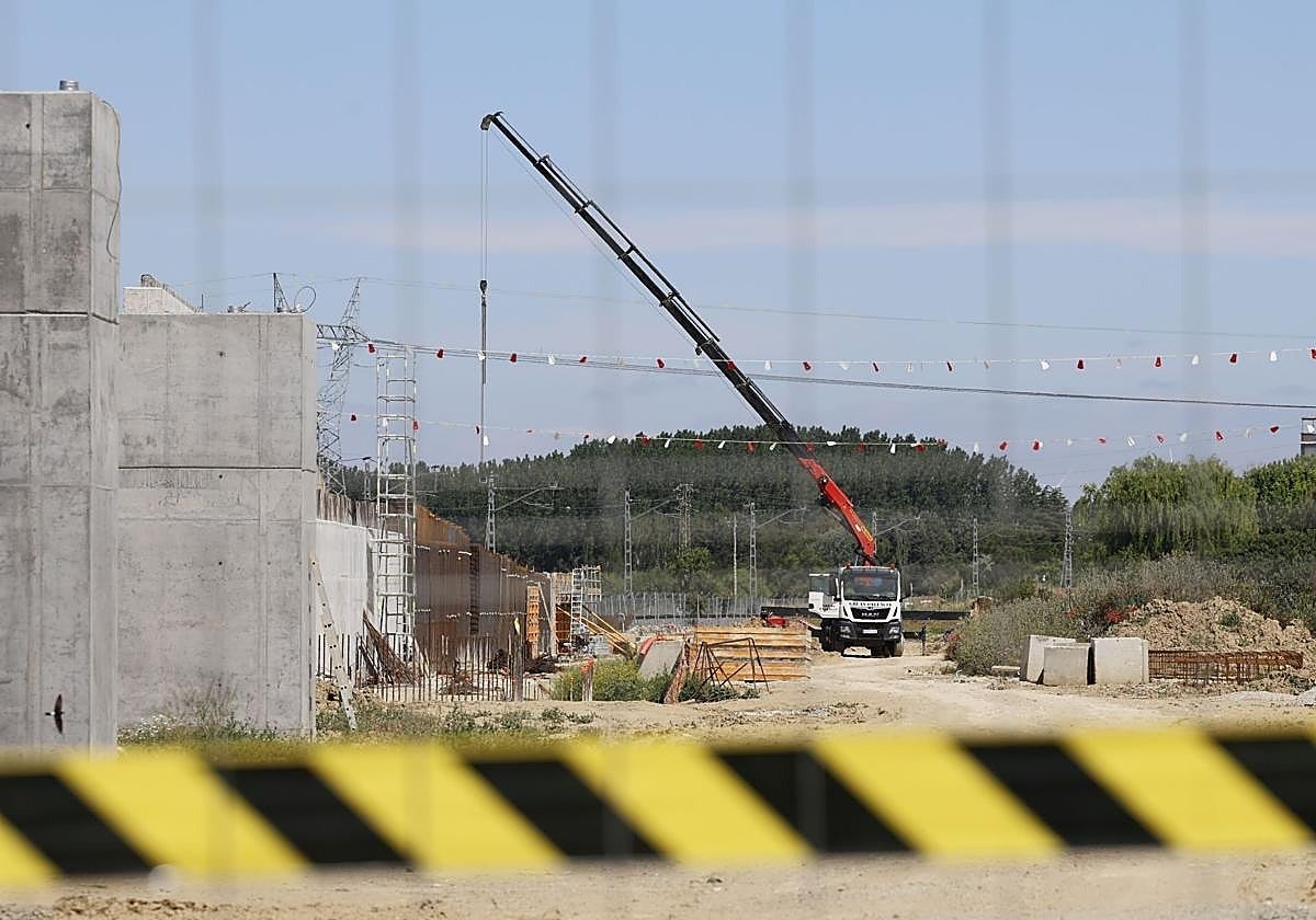 Obras en el salto del carnero, en una imagen del pasado mes de junio.