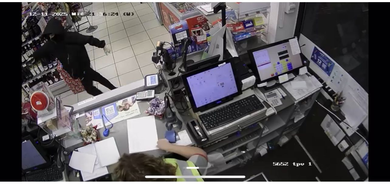 Imagen principal - Los vecinos trasladan su preocupación por los asaltos con pistola en Torrelavega