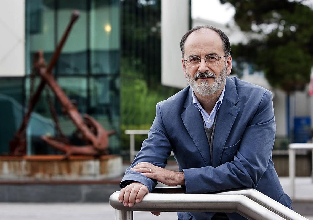 José Luis Casado Soto.