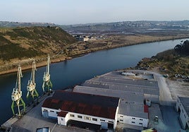 Un puente atirantado sobre la ría de San Martín unirá, a través de la futura carretera, las localidades de Requejada (Polanco) y Suances.