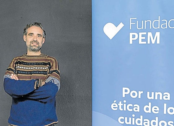 Ramón Gelabert: «Es el resto de la sociedad la que debe cambiar las gafas con las que mira a las personas mayores»