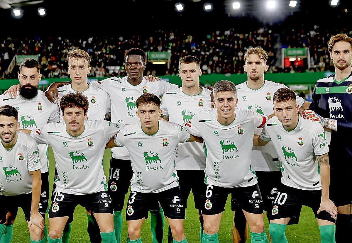 De los jugadores con más de cien partidos con el Racing, el único que no fue titular ante el Granada fue Aldasoro.