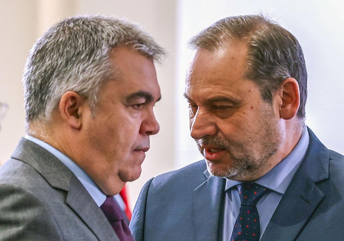 Santos Cerdán y José Luis Ábalos, juntos, en noviembre de 2023.