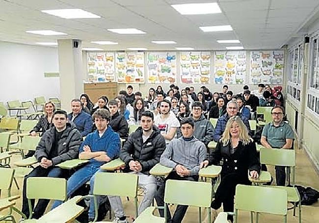 Alumnos en la edición 2024 de STARTinnova.