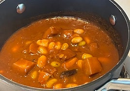 Guiso de pochas con cachón.