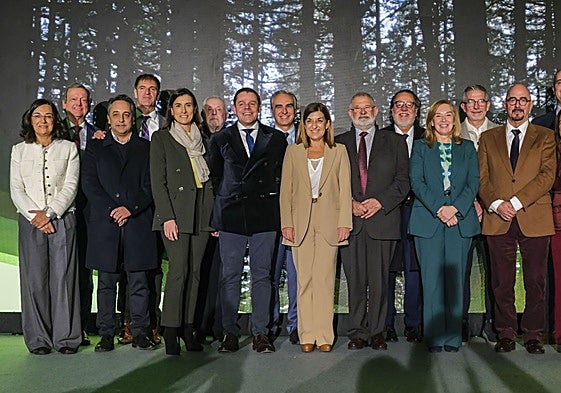 Representantes institucionales y de Mutua, este miércoles en la celebración.