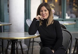 La escritora cántabra Nuria Labari presenta su nuevo libro en La Vorágine.