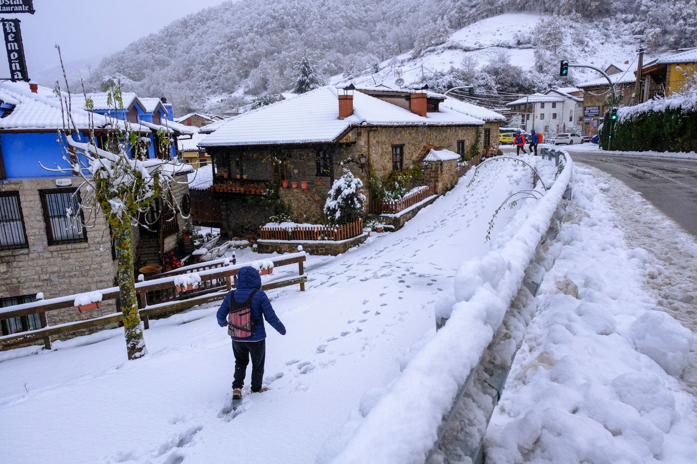 Una buena capa de nieve cubre las zonas altas de Liébama, en la imagen Espinama.
