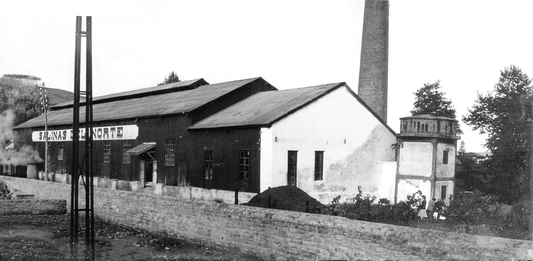 Antiguas instalaciones de Salinas del Norte en Cabezón de la Sal.