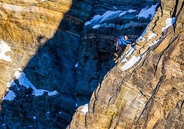 El alpinista, en una de sus múltiples ascensiones al carismático y difícil monte Cervino.