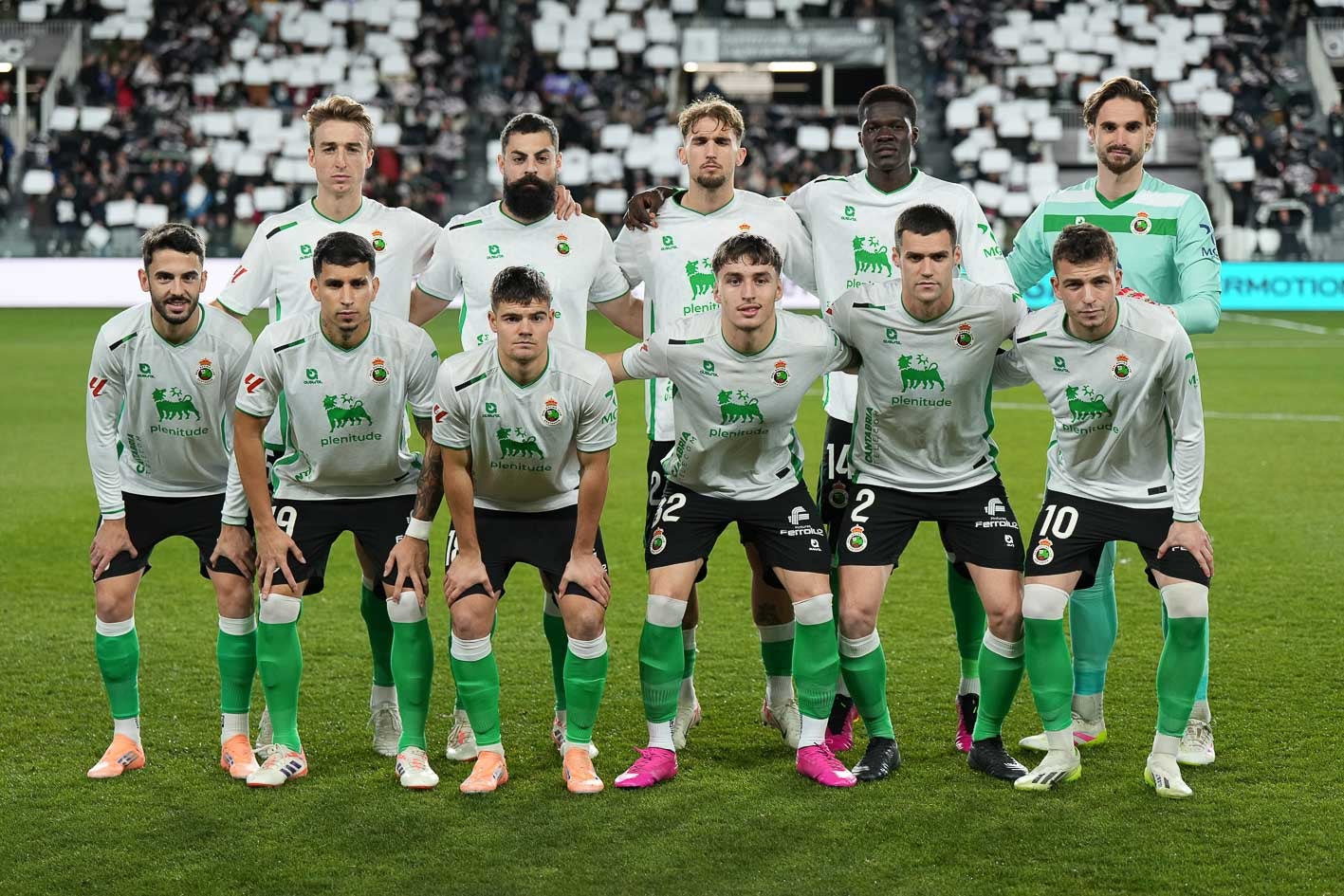 Alineación verdiblanca: Javi Castro, Villalibre, Pablo Ramón, Maguette, Ezkieta, Andrés, Puerta, Peio Canales, Salinasm Mantilla e Íñigo Vicente