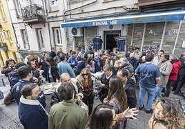 Los primeros compases de la celebración, ayer, en Terminal Sur.