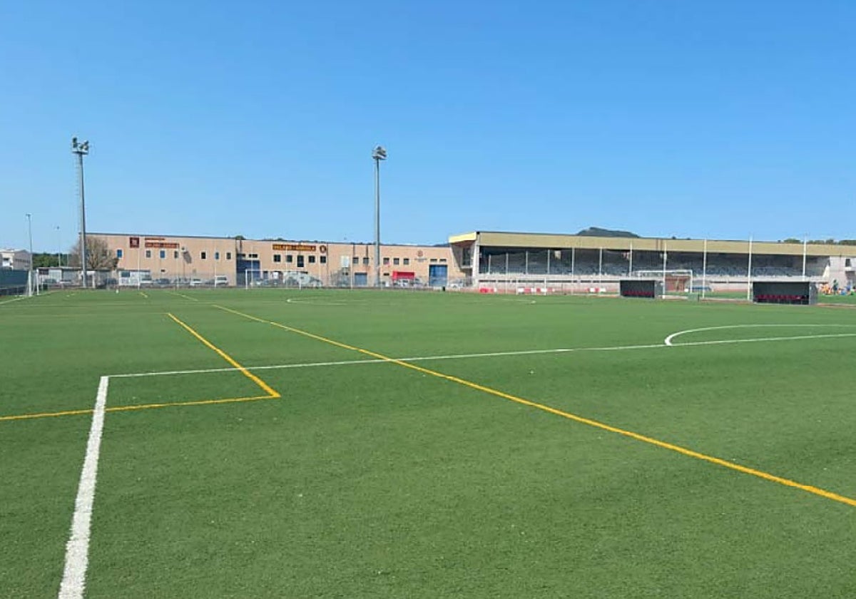 Campo de fútbol 7 'Andrés Lococo'.