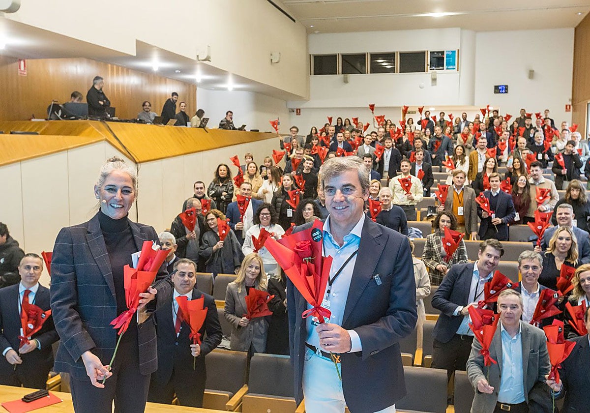 Una foto de familia de los asistentes al Congreso Vivienda Cantabria 2025.