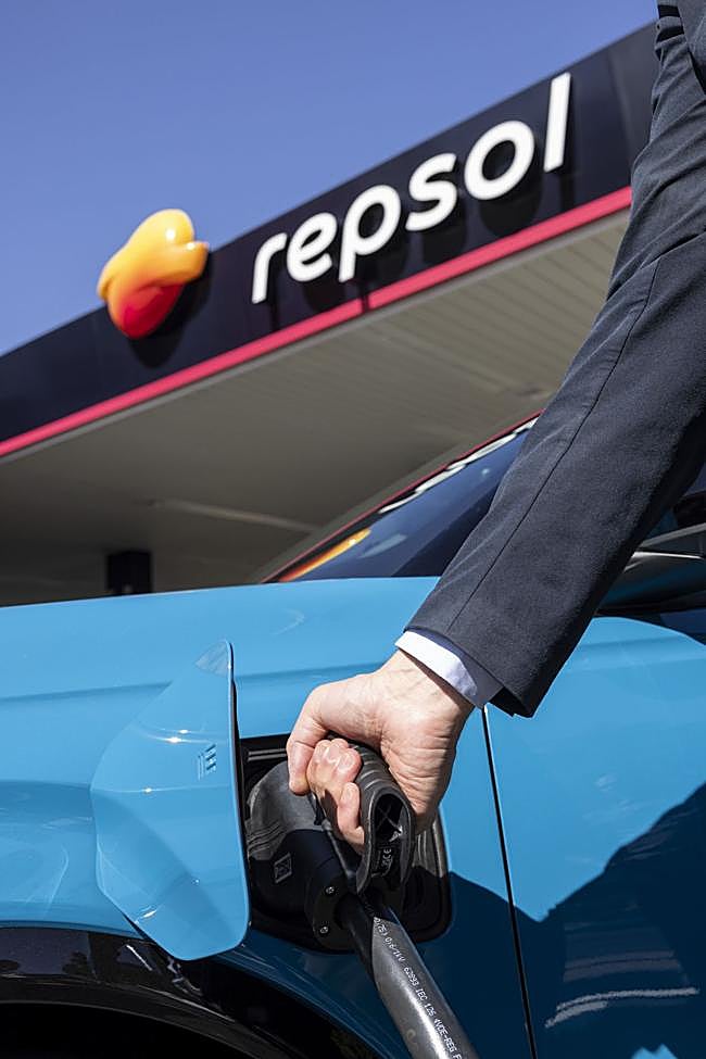 Repsol ofrece carburantes 100% renovables en 45 estaciones de servicio de la región.